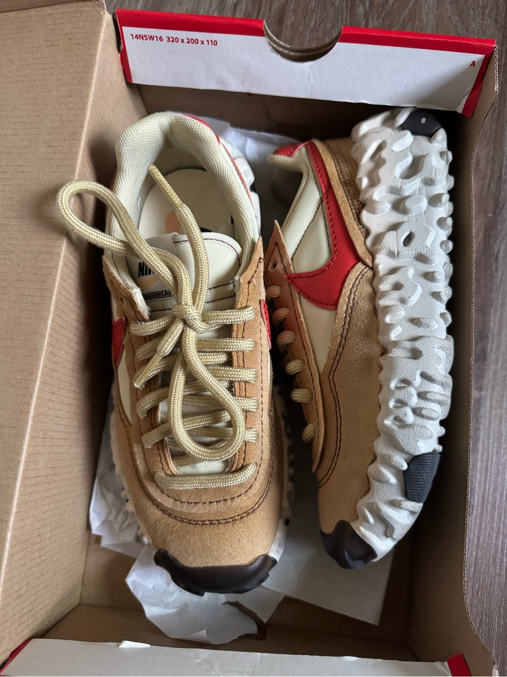 Nike Overbreak SP in Club Gold and Orange  size 5 - Picture 2 of 4